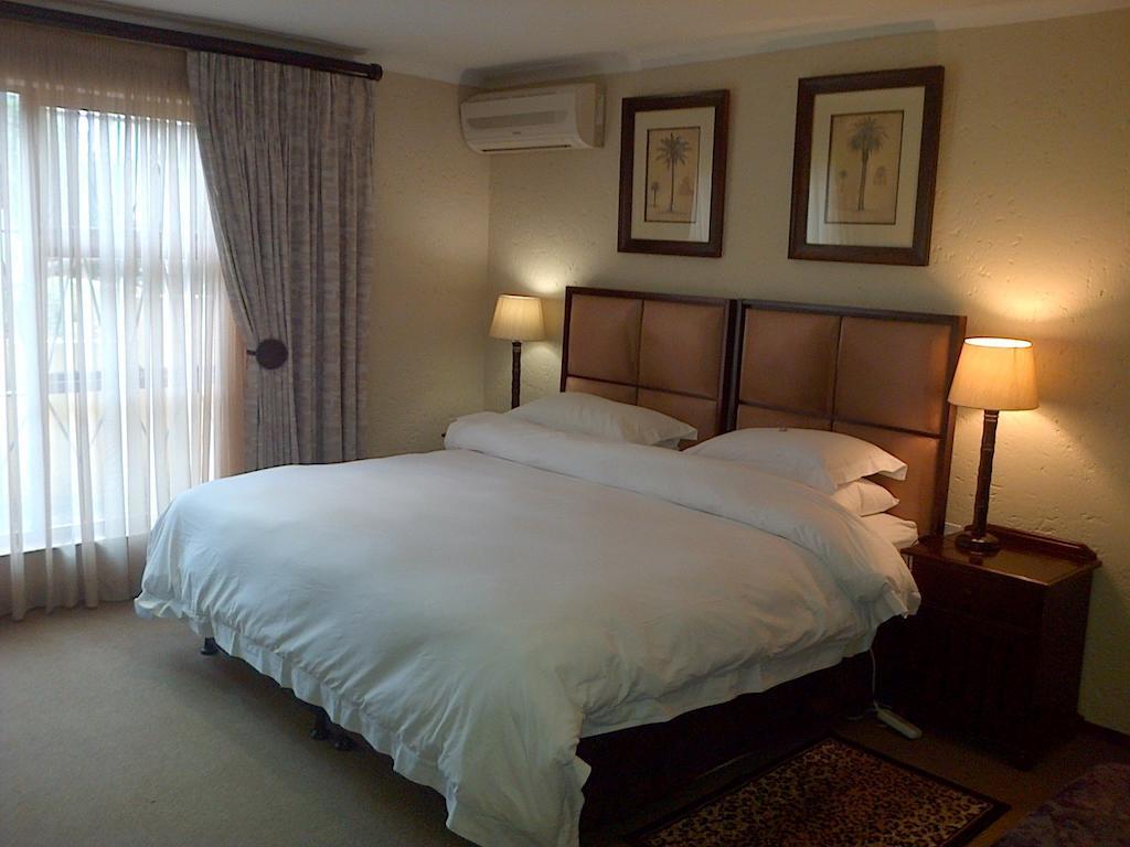 Jubilee Lodge Guest House Johannesburg Zimmer foto