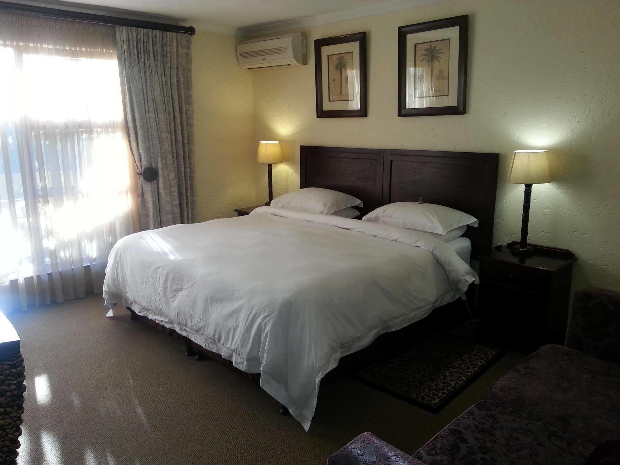 Jubilee Lodge Guest House Johannesburg Exterior foto