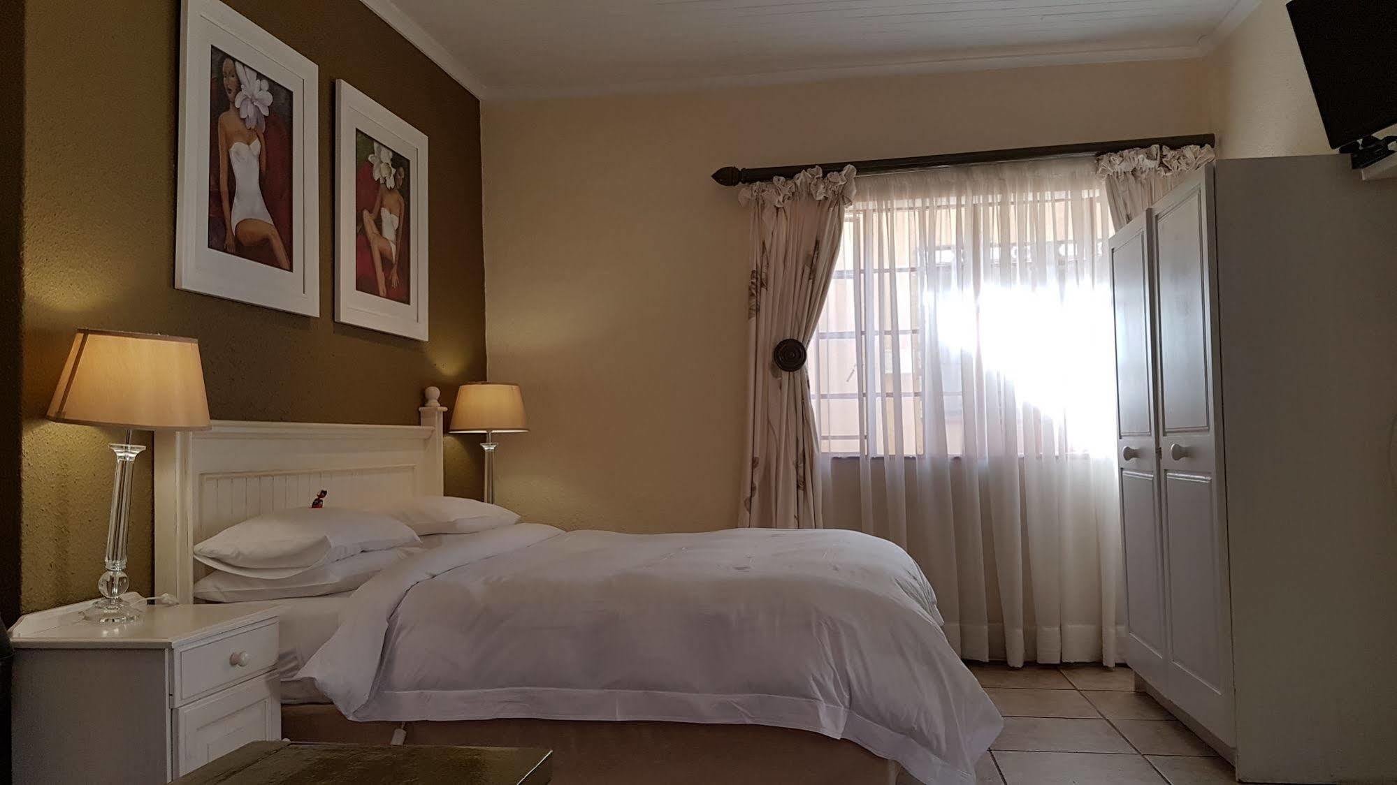 Jubilee Lodge Guest House Johannesburg Exterior foto