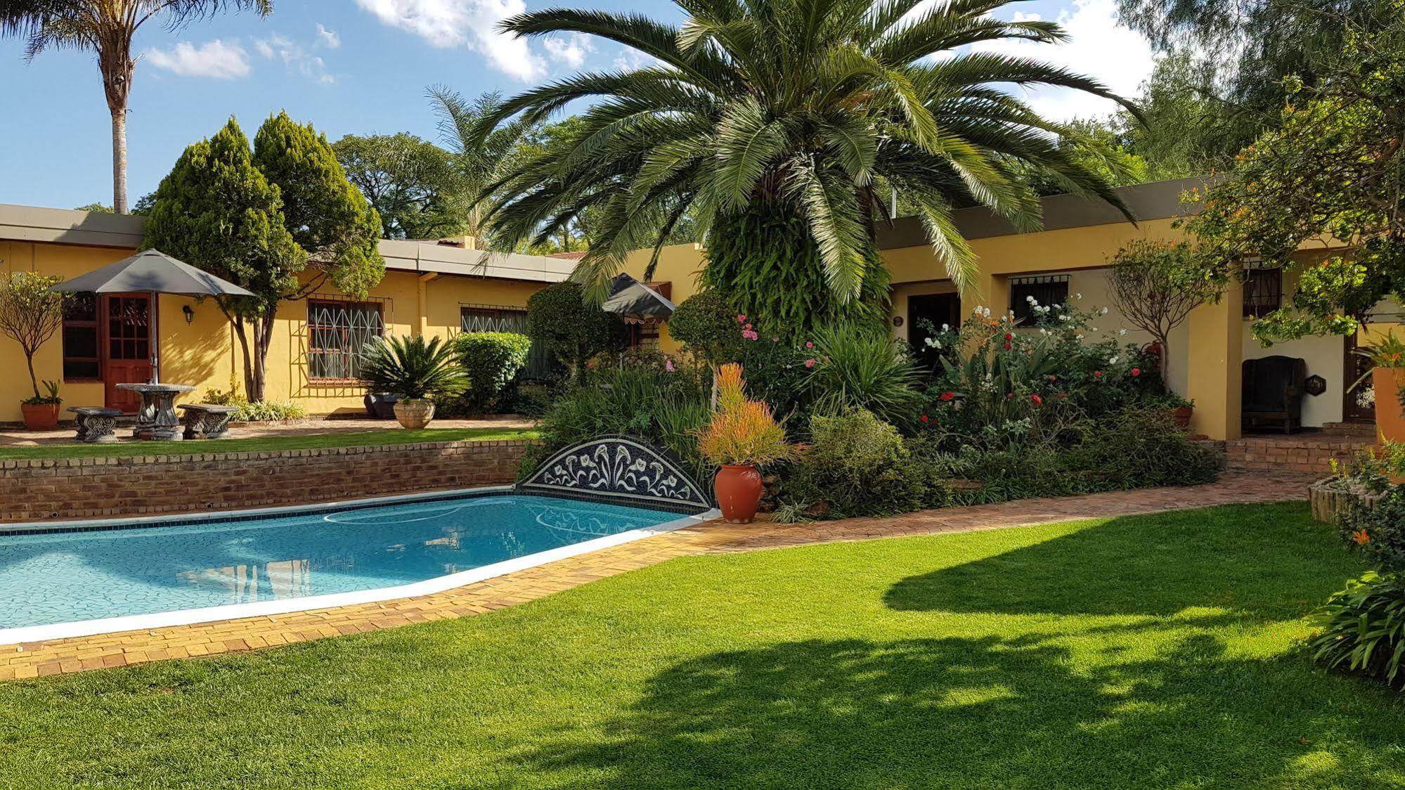 Jubilee Lodge Guest House Johannesburg Exterior foto