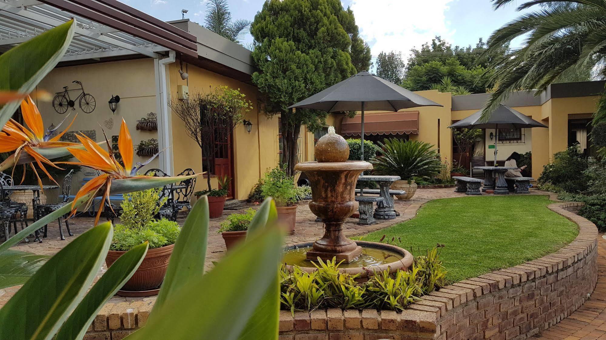 Jubilee Lodge Guest House Johannesburg Exterior foto